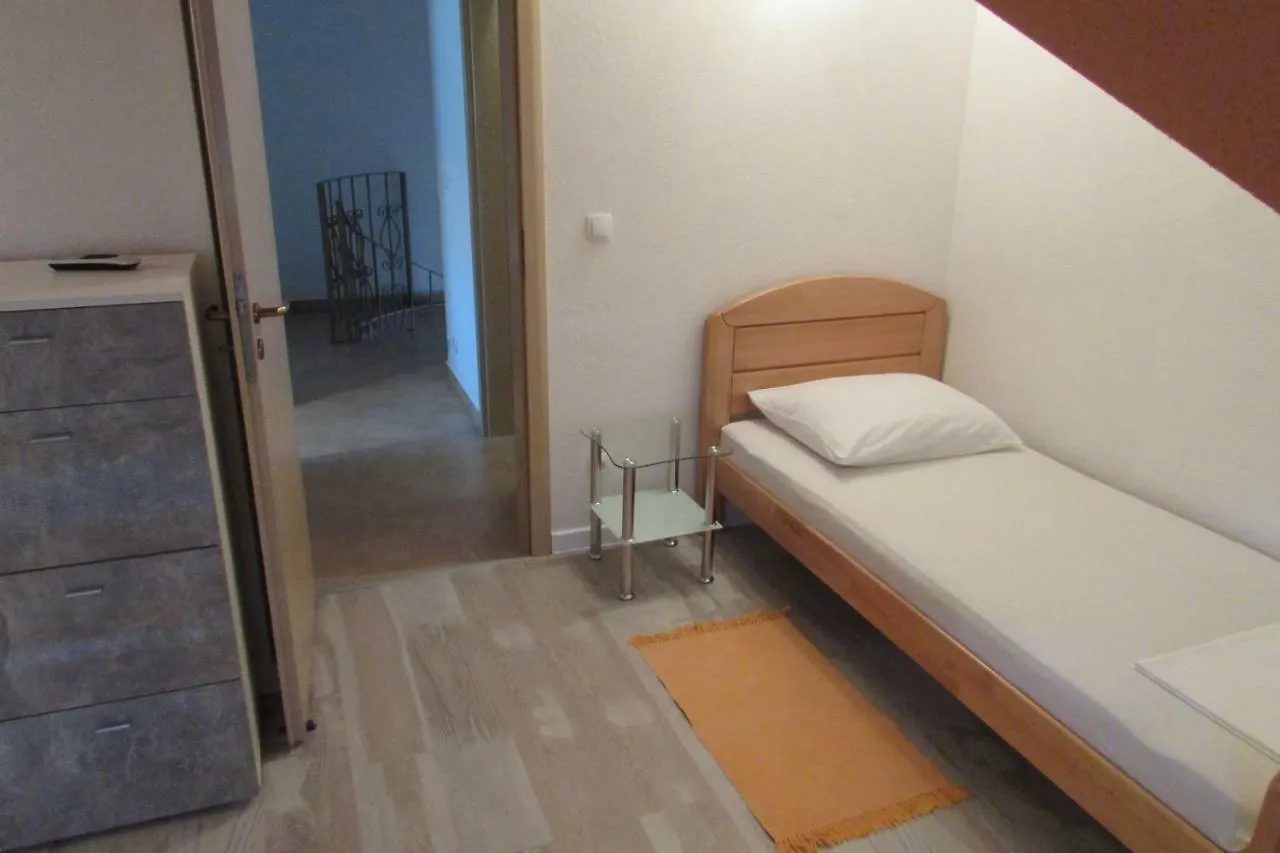 Apartments Dominika 特罗吉尔 克罗地亚
